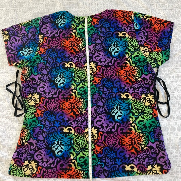 Scrub top - Picture 2 of 2